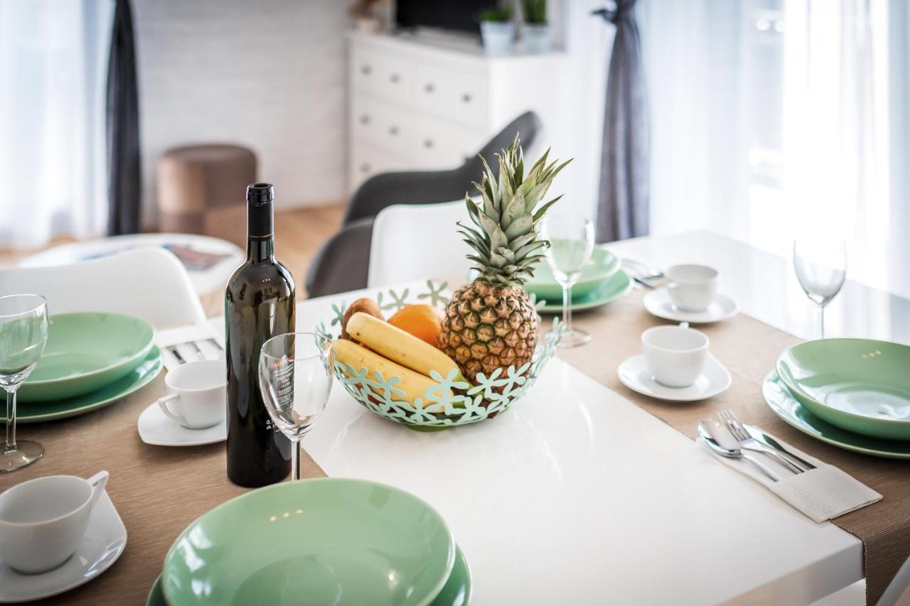 שיבניק Apartments Tanya מראה חיצוני תמונה