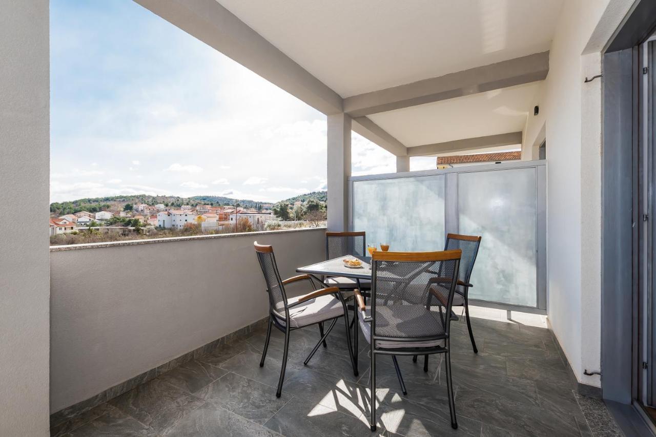 שיבניק Apartments Tanya מראה חיצוני תמונה