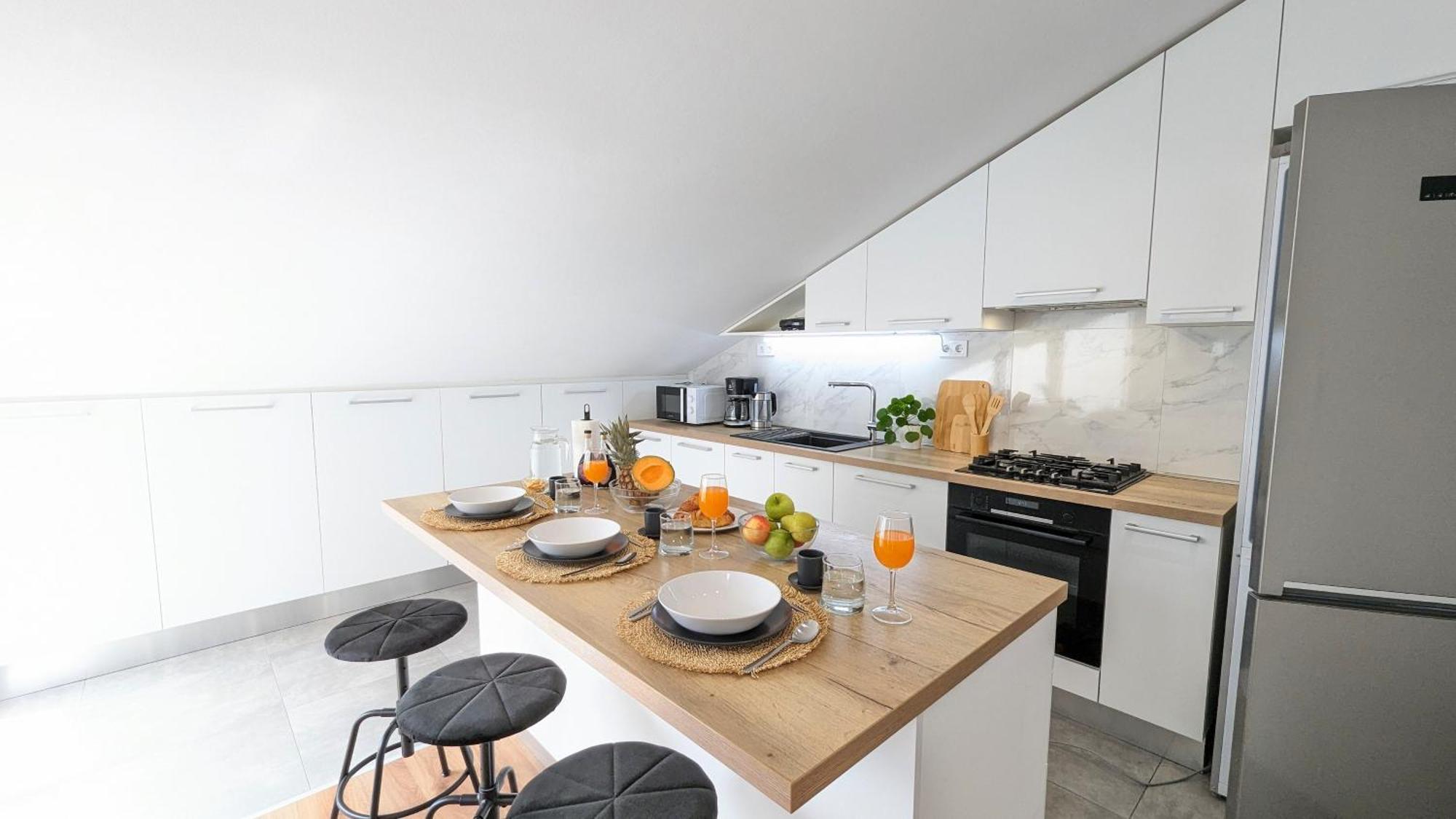 שיבניק Apartments Tanya מראה חיצוני תמונה